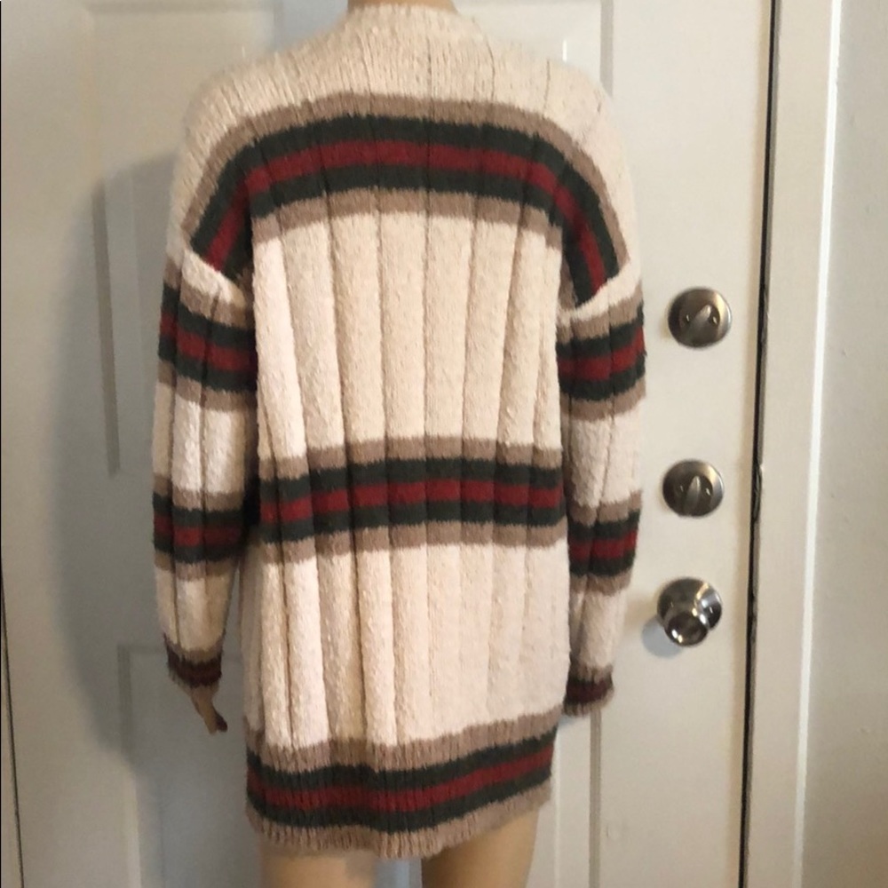 Super soft very cute striped cardigan. Small - Picture 4 of 7